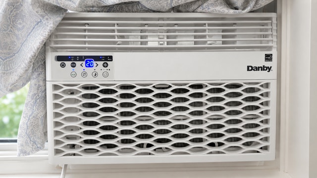 Danby DAC060EB6WDB 6000 BTU Window Air Conditioner - photo 4