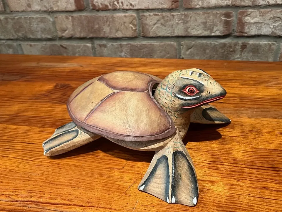 Vintage Hand-Carved Wooden Turtle Box/Sculpture image indicator(2)