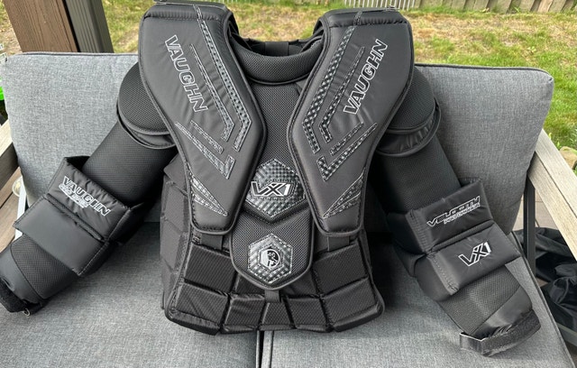 Vaughn VX1 ProSpec Velocity Pro Carbon Adult XL Chest Protector