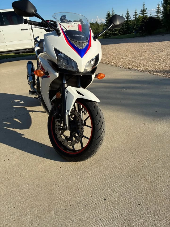 Honda CBR500R - photo 3