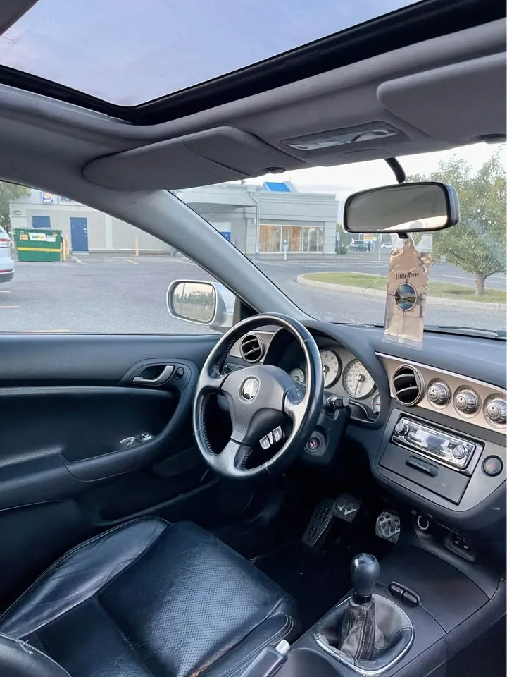 2005 Acura RSX Premium – Low KM – Active Title image indicator(7)