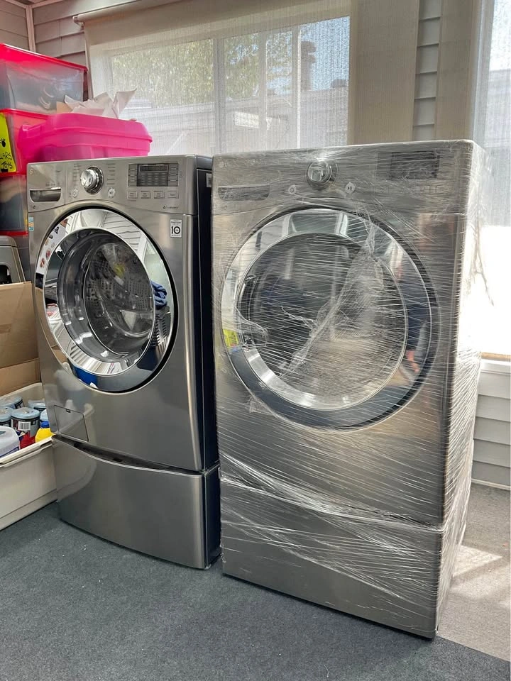 Rare - LG TWIN Wash Washer & Dryer Set - Like New!✨