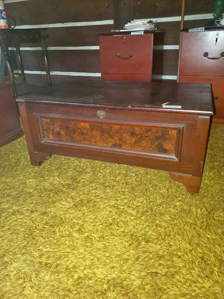 Cedar lined chest thumbnail