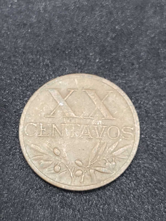 Portugal 1953 20 Centavos Coin - photo 2