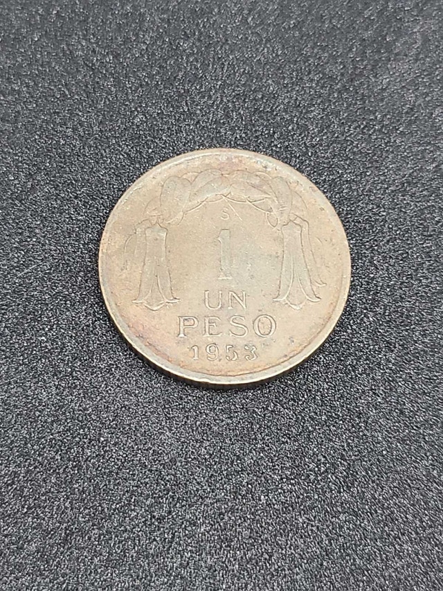 Republica de Chile 1953 Un Peso Coin