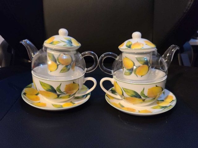 Lemon Pattern Tea Set for Two