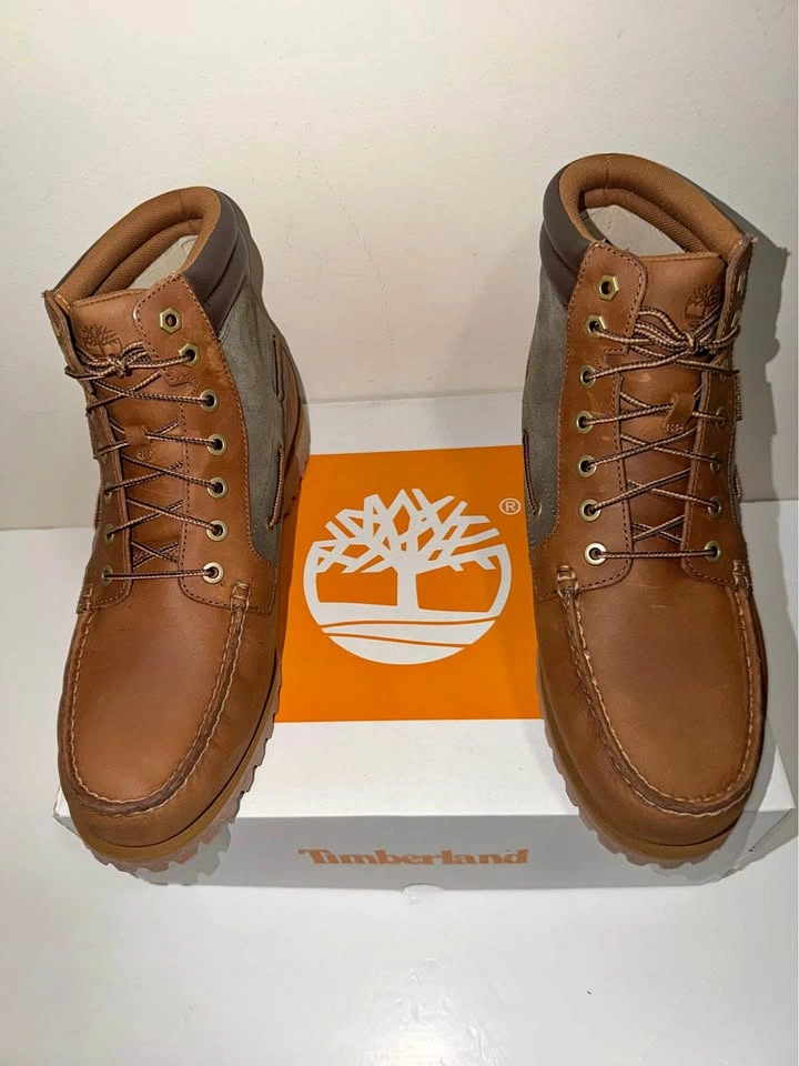 New Timberland Men Leather Boots Size 12 US