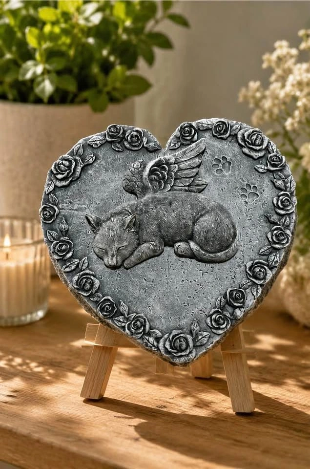 Cat Memorial Solar Light Stone