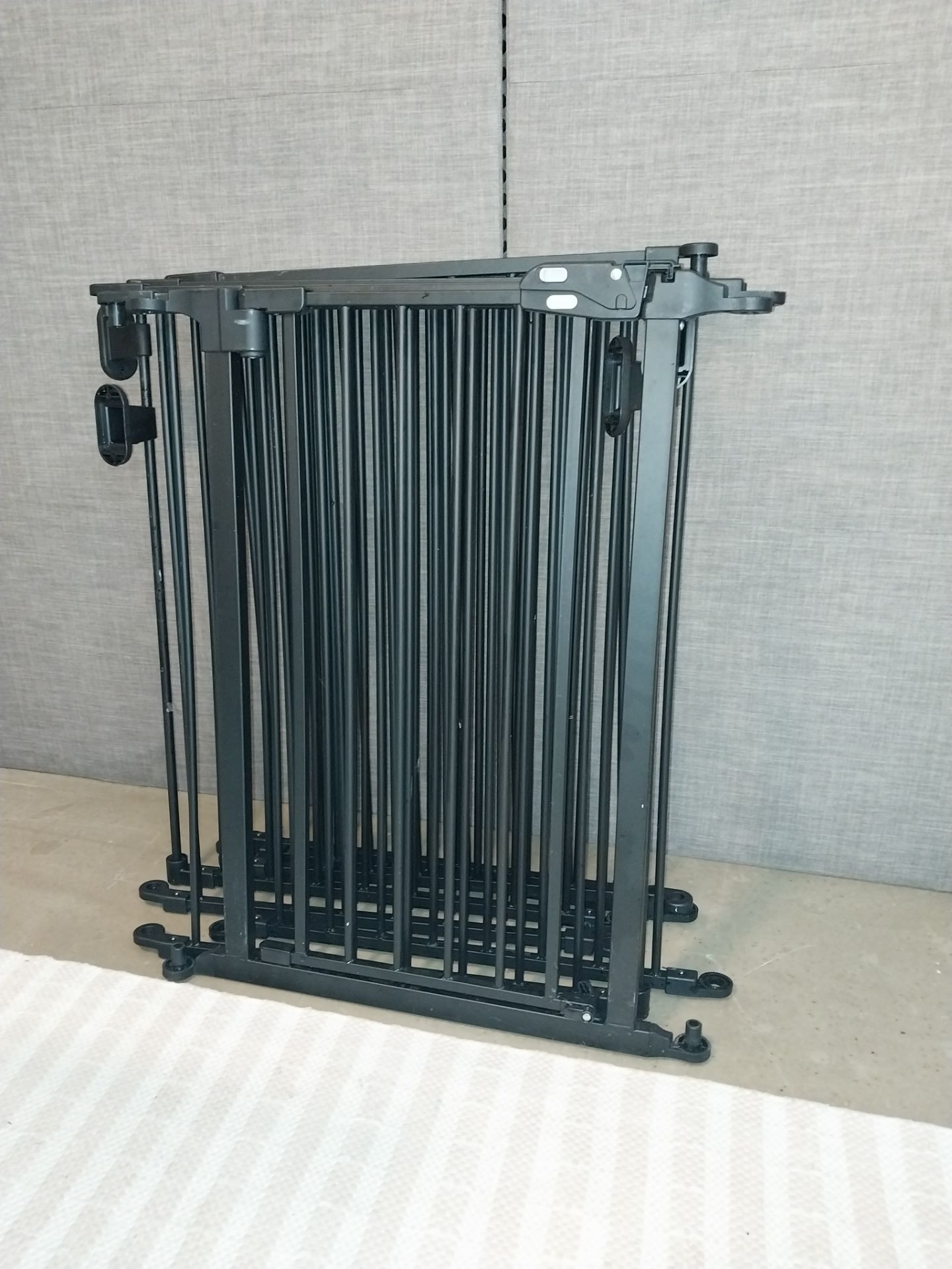 ProValu 2-Door Dog Crate – 30" – Like New - photo 2