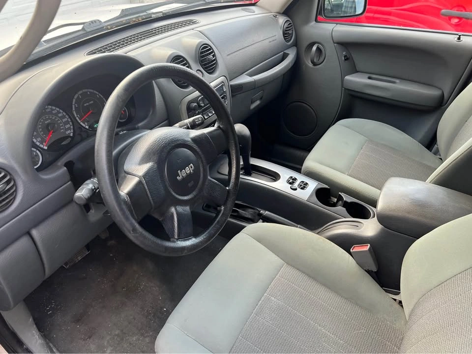 Jeep Liberty – Grey - 2007 - photo 5