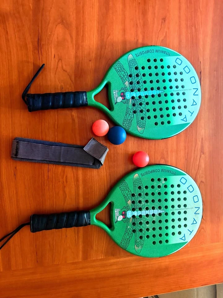 Beach paddle rackets titanium composite