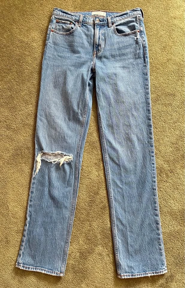 Abercrombie & Fitch '90s Straight Mid Rise Jeans Size 28