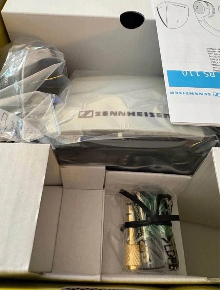 Sennheiser RS 110 Wireless Over-Ear Headphone System - photo 3
