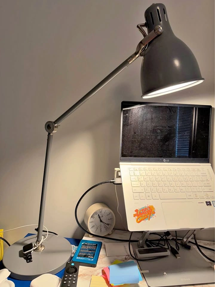 Desk Lamp / Desk Stand