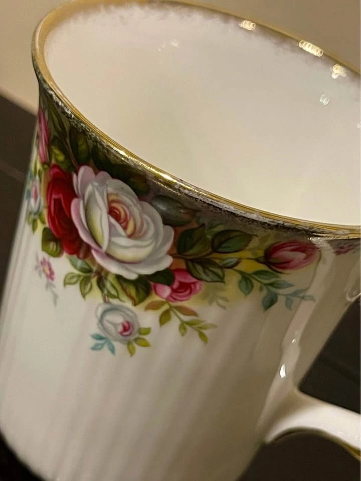 Royal Albert Celebration Bone China Mug Each for $9 - photo 4