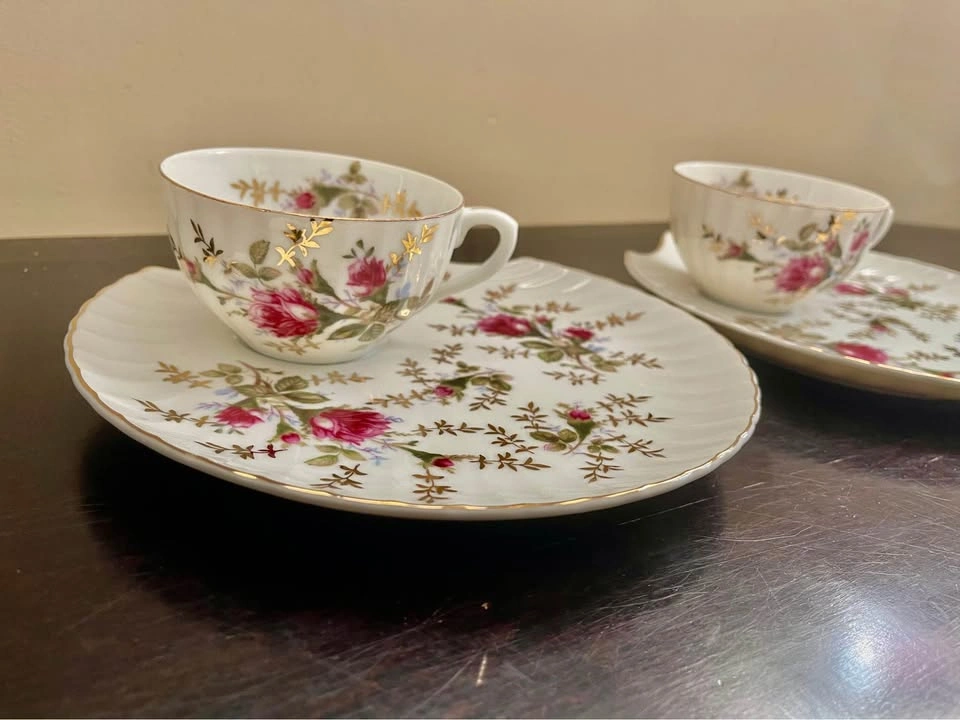 Collectible Vintage Tea Cup and 8” Saucer Set with Roses - photo 3