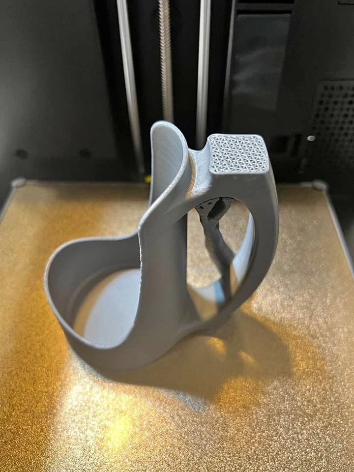 3D Printed Can Holder with Handle for Standard Soda Cans