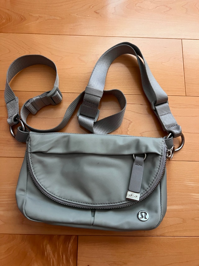 Lululemon All Night Festival Micro Bag - photo 2