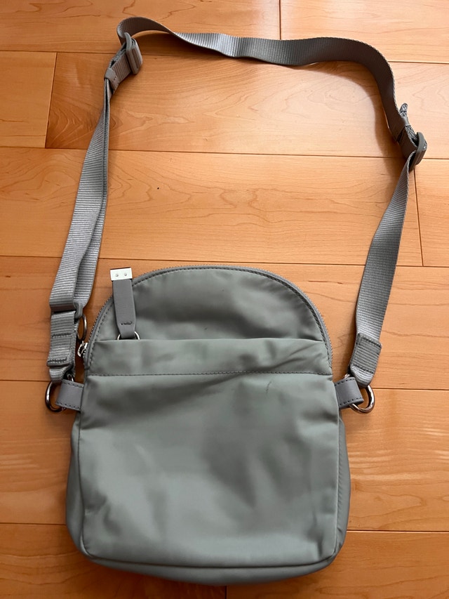 Lululemon All Night Festival Micro Bag - photo 4