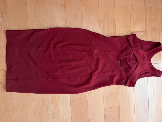Lululemon Brunch And Back Dress Chianti Size 4 - photo 3