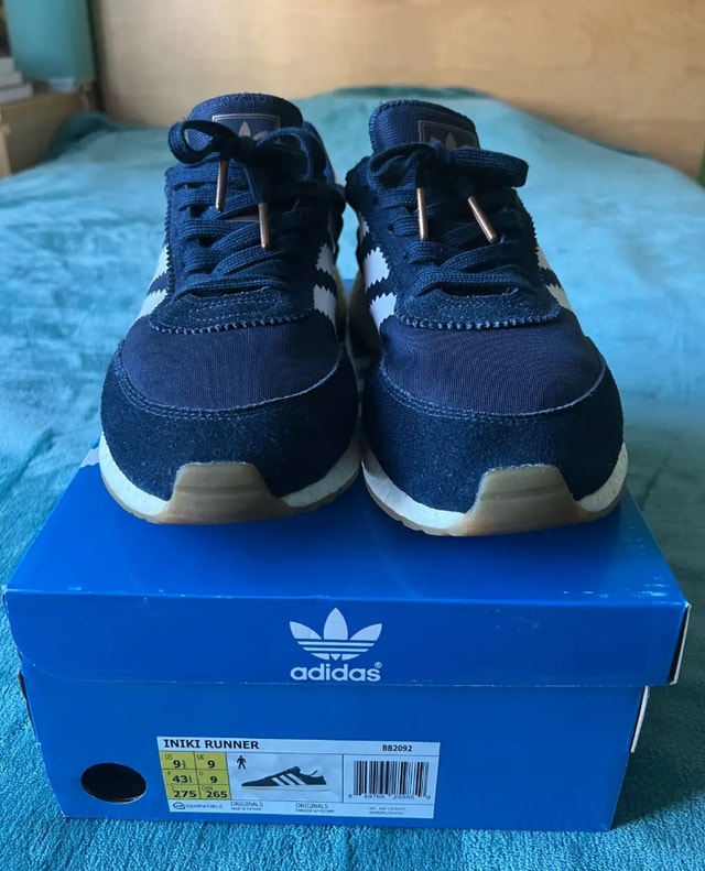 Adidas Iniki Runner