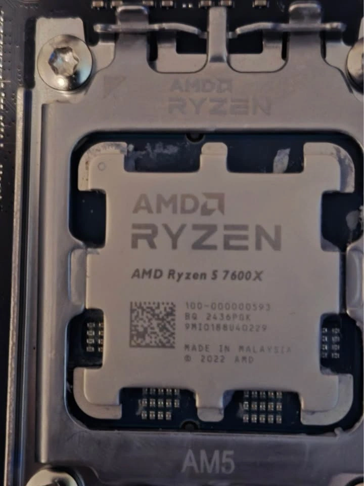 ASUS ROG Strix B650-A Gaming WiFi AMD W CPU - photo 3