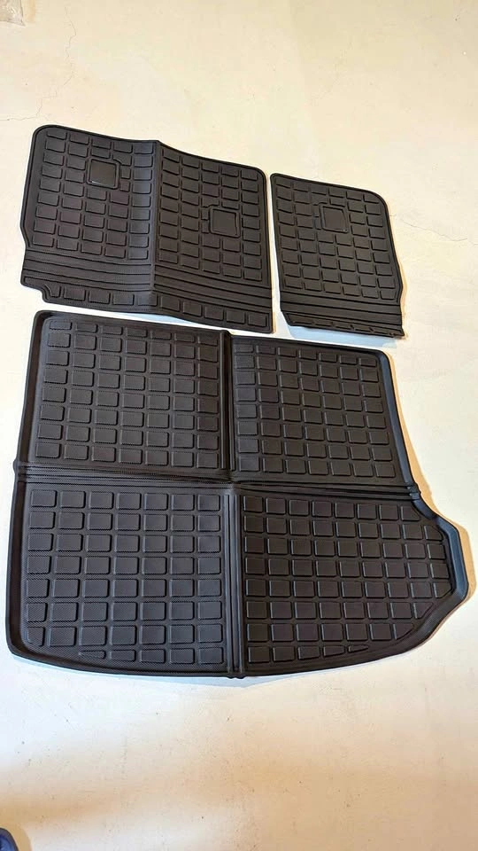 Jeep Grand Cherokee Complete Trunk Mats