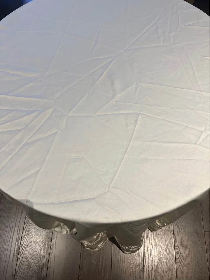 Embroidered Lace and Satin Round Tablecloth Set - photo 3
