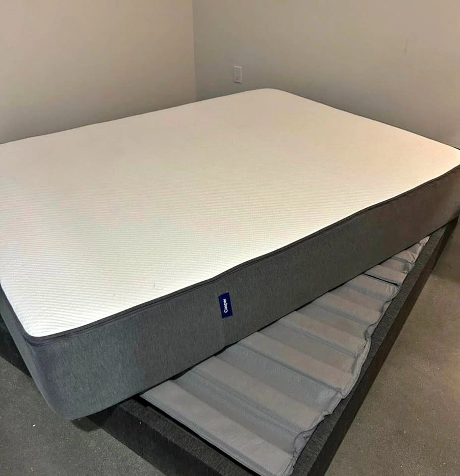 Casper Queen size mattress and foundation in excellent condition