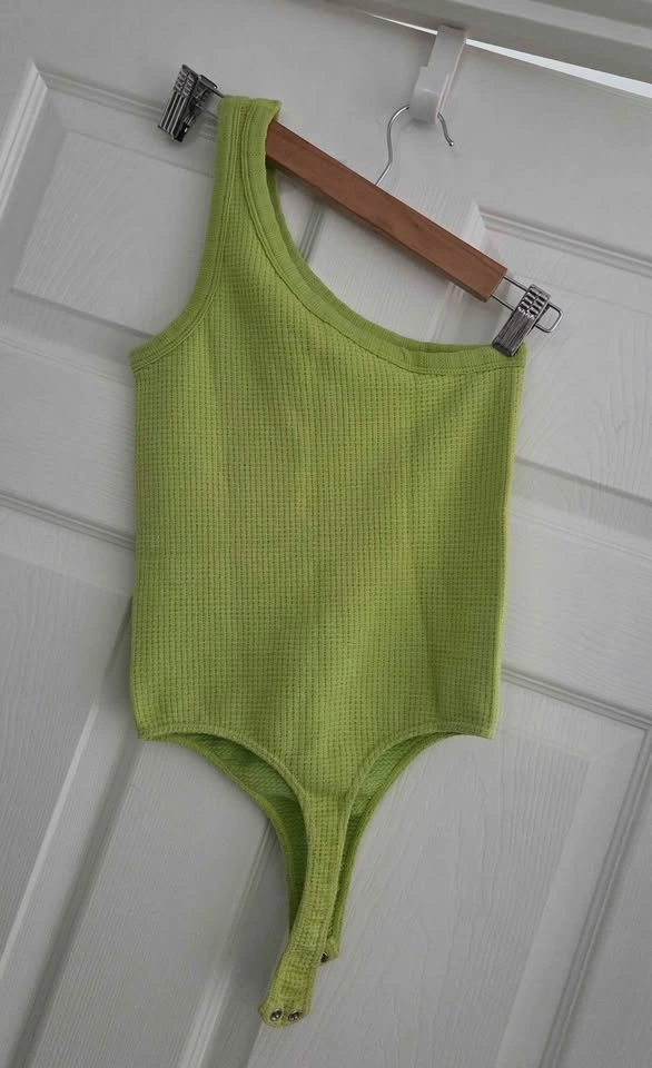 Size S Tops - $3 each or both for $4 - photo 2