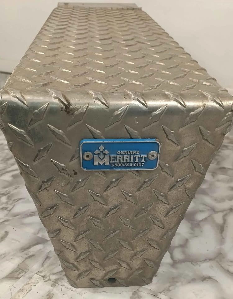 Merritt Tire Chain Carrier Box with Lid - photo 4