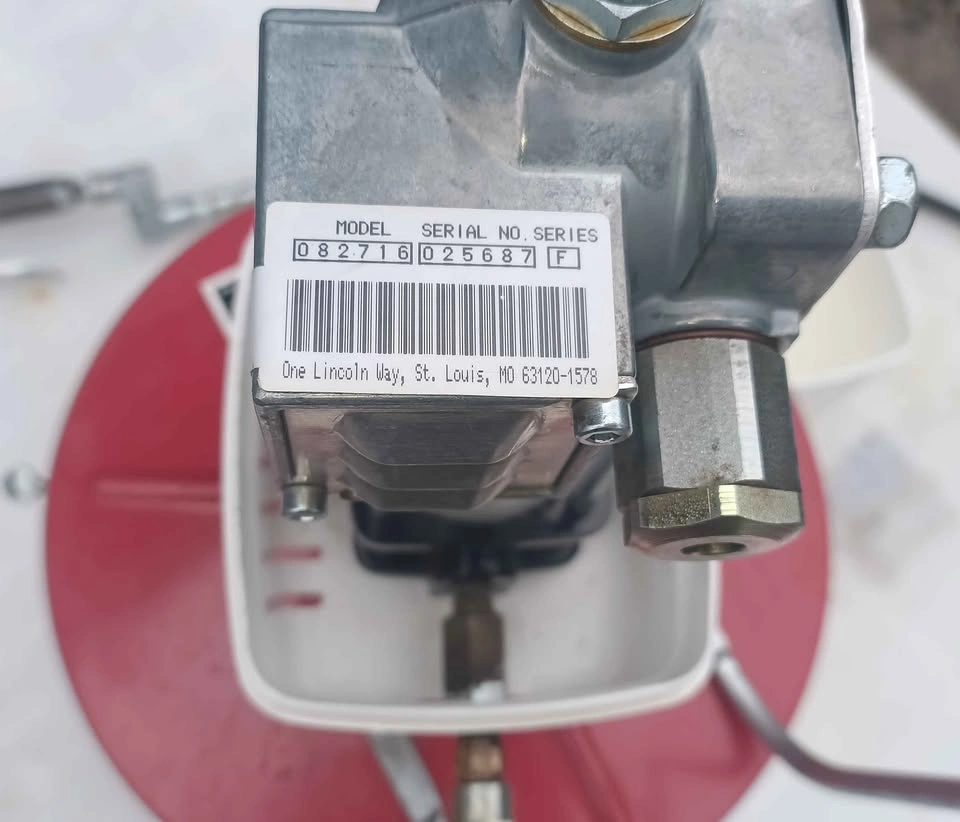 Lincoln 82716 Series 20 Air Grease Pump with Stand and Grease - photo 2