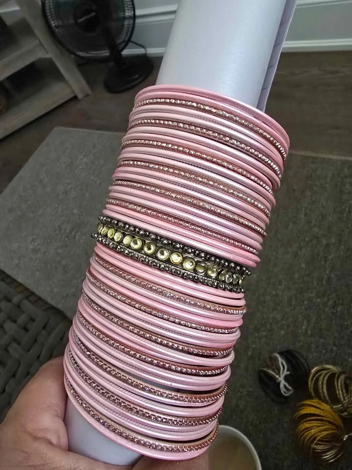 Whole bangles set $10 ea. Various colors - photo 5