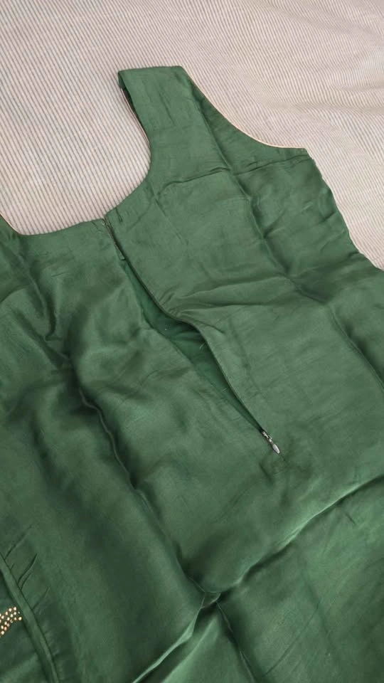 Bottle green palazzo suit, custom made - photo 4