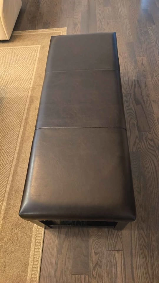 Beautiful Ottoman 49 inches x 18 inches - photo 2
