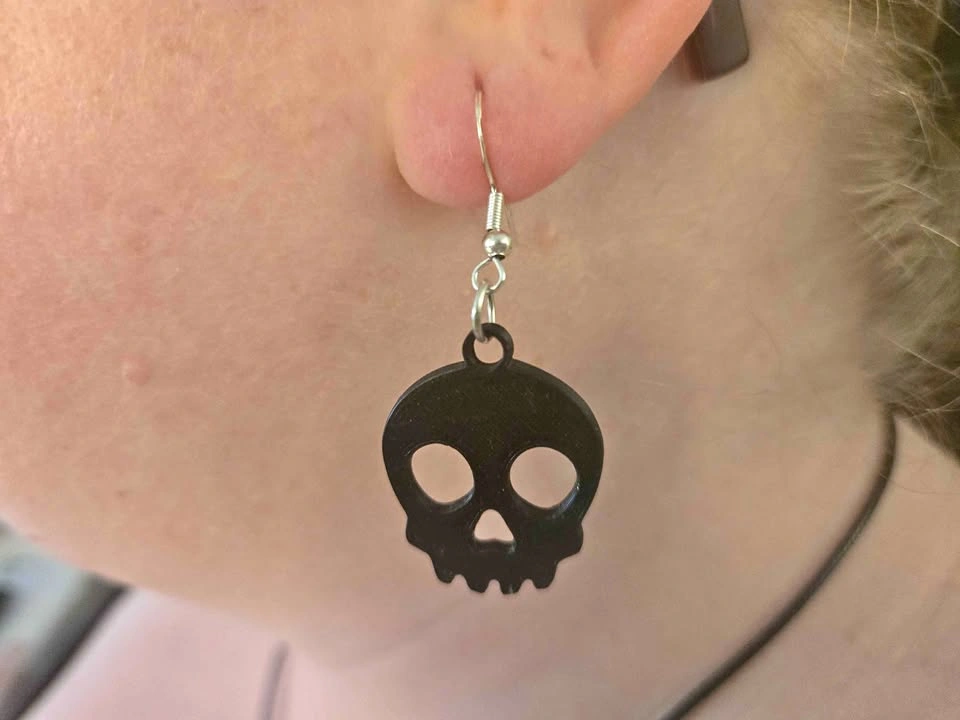 3D Printed Skull Earrings – Black – PLA Jewelry