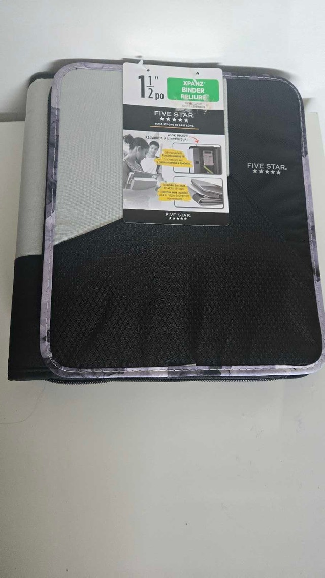 Five Star Xpanz Binder