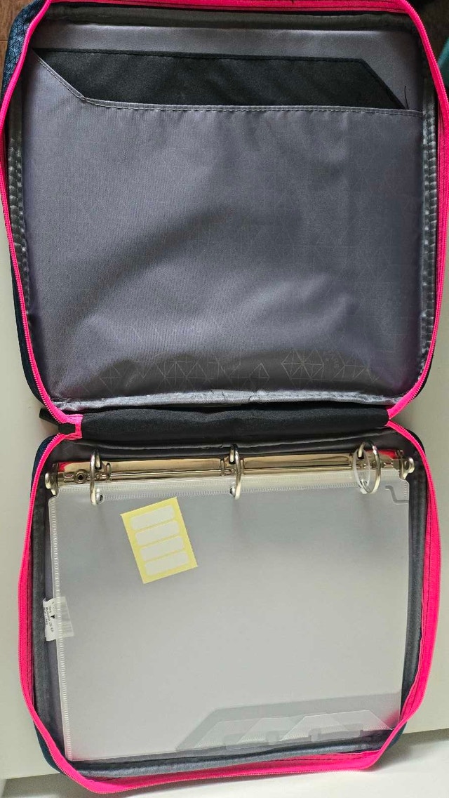 Five Star Zipper Binder and Organizer - photo 2