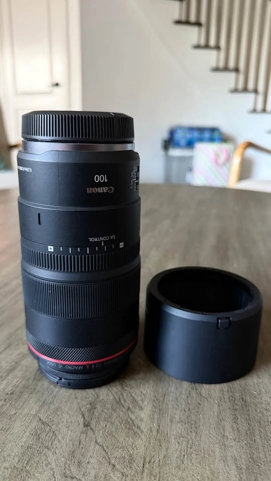 Canon RF 100mm f/2.8 L Macro IS USM Lens - photo 2