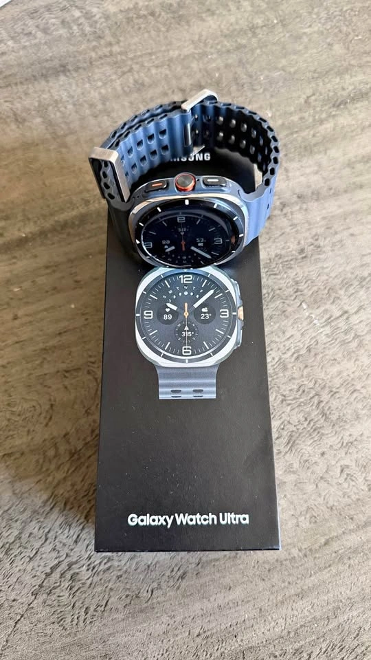 Samsung 2025 Galaxy Watch Ultra Titanium Silver SM-L705F