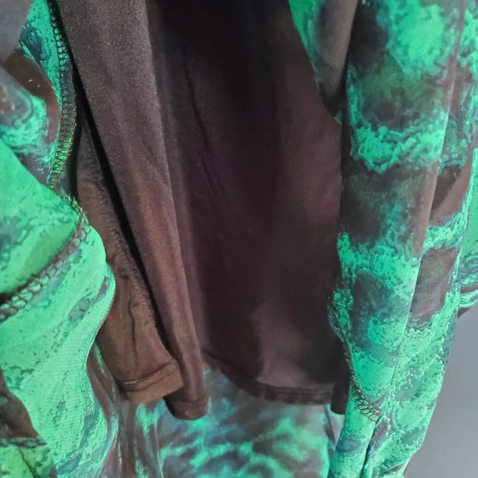 Medium foxy jeans green dress image indicator(5)