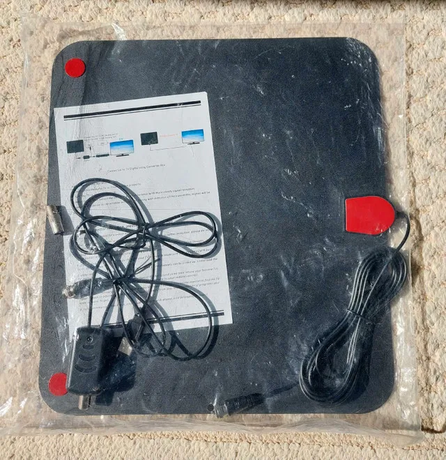 Digital HDTV Antenna thumbnail