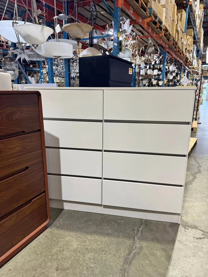 C4812 CBD030 Contemporary Drawer Chest with Spacious Storage
