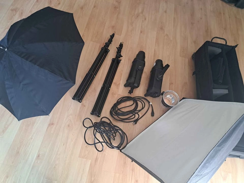 Professional Bowens Studio Lighting Kit – Complete Setup - photo 2