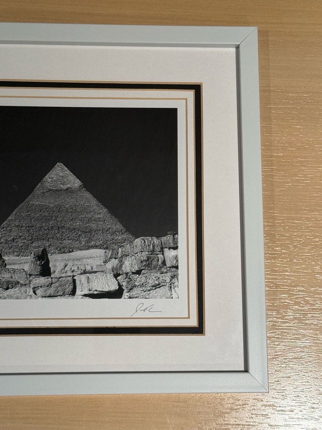 Framed Black & White Print of the Great Sphinx & Pyramid of Giza - photo 2