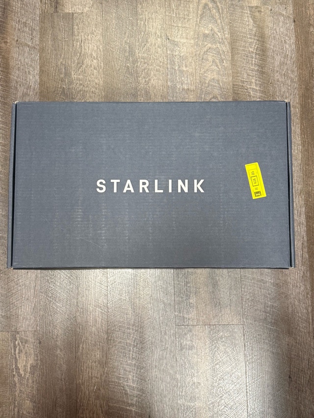 Starlink Internet Kit - UTA-212 Dish and UTR-211 Router