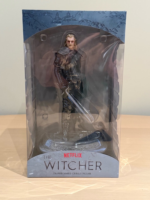 Dark Horse The Witcher Netflix Transformed Geralt Figure