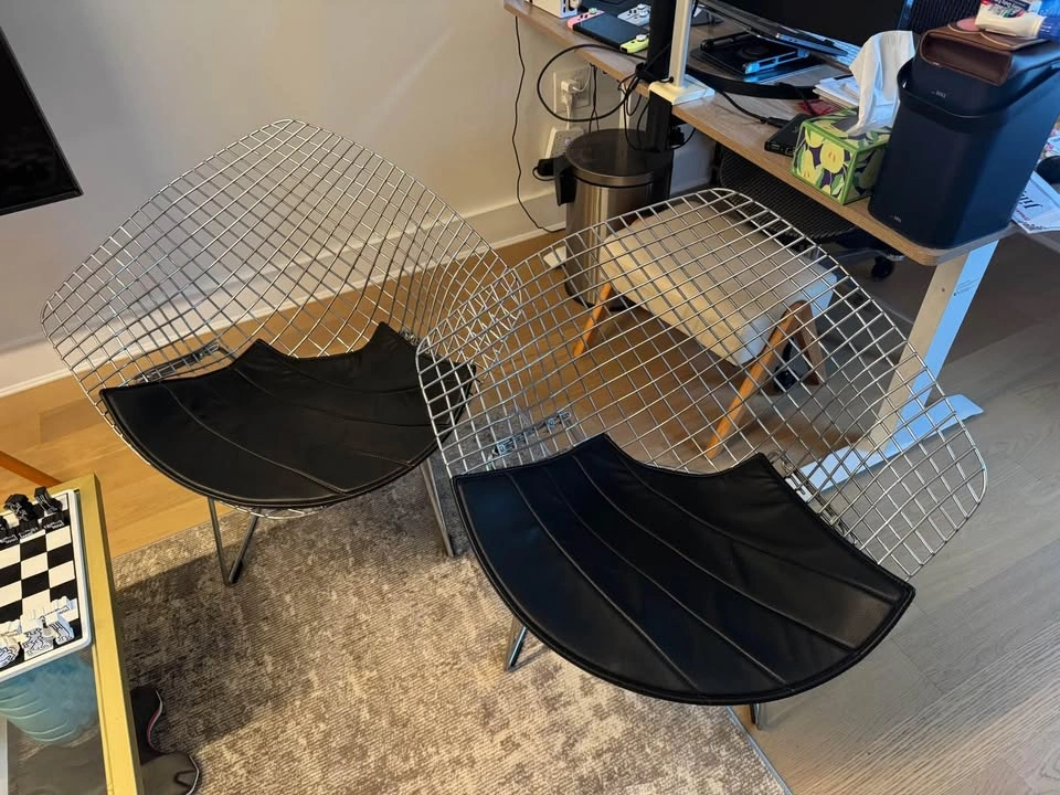 Pair of Bertoia-style Diamond Chairs - photo 3