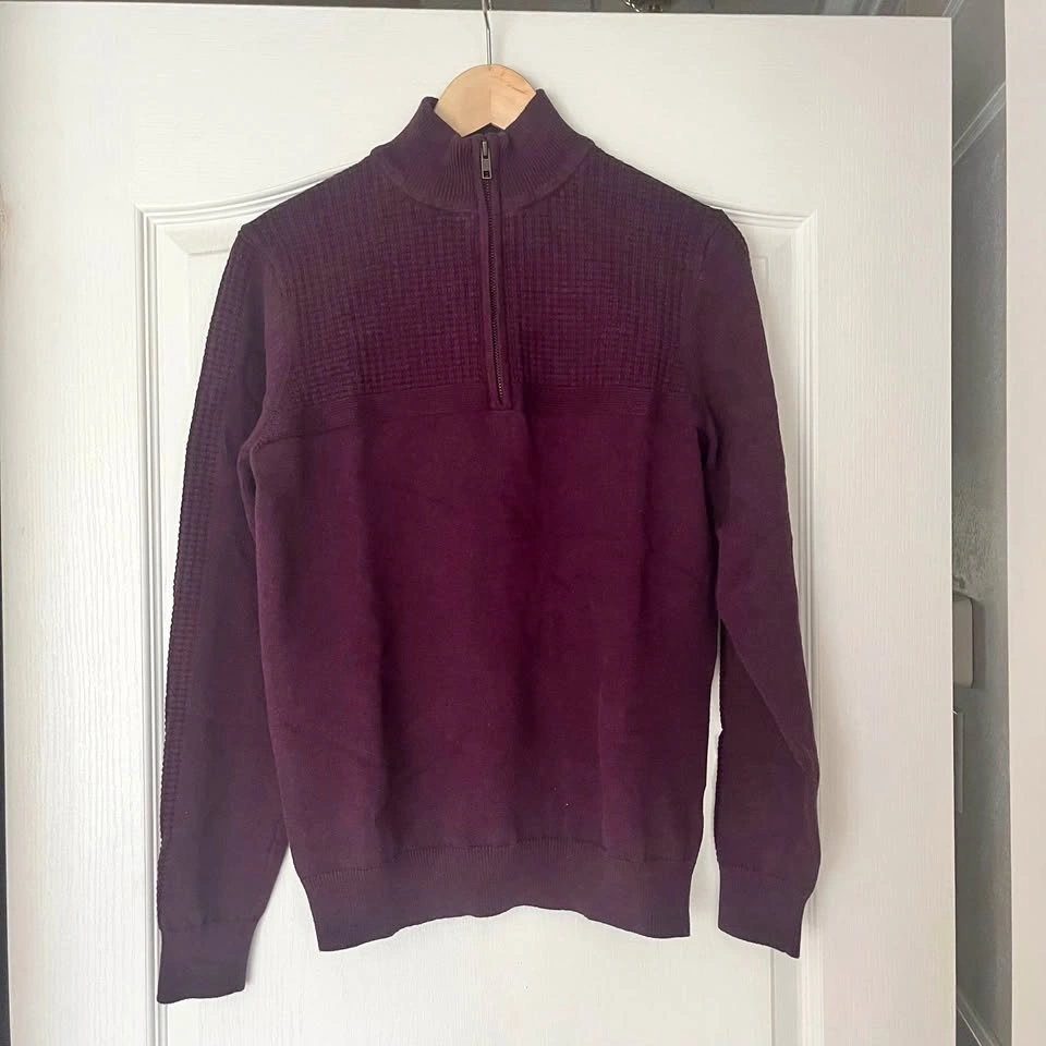 Daniel Hetcher quarter zip cotton plum/burgandy sweater, Small