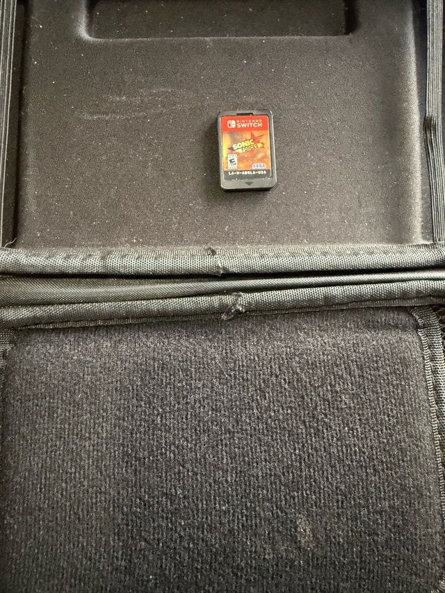 Nintendo Switch (Excellent Condition) with Sonic Forces - photo 2